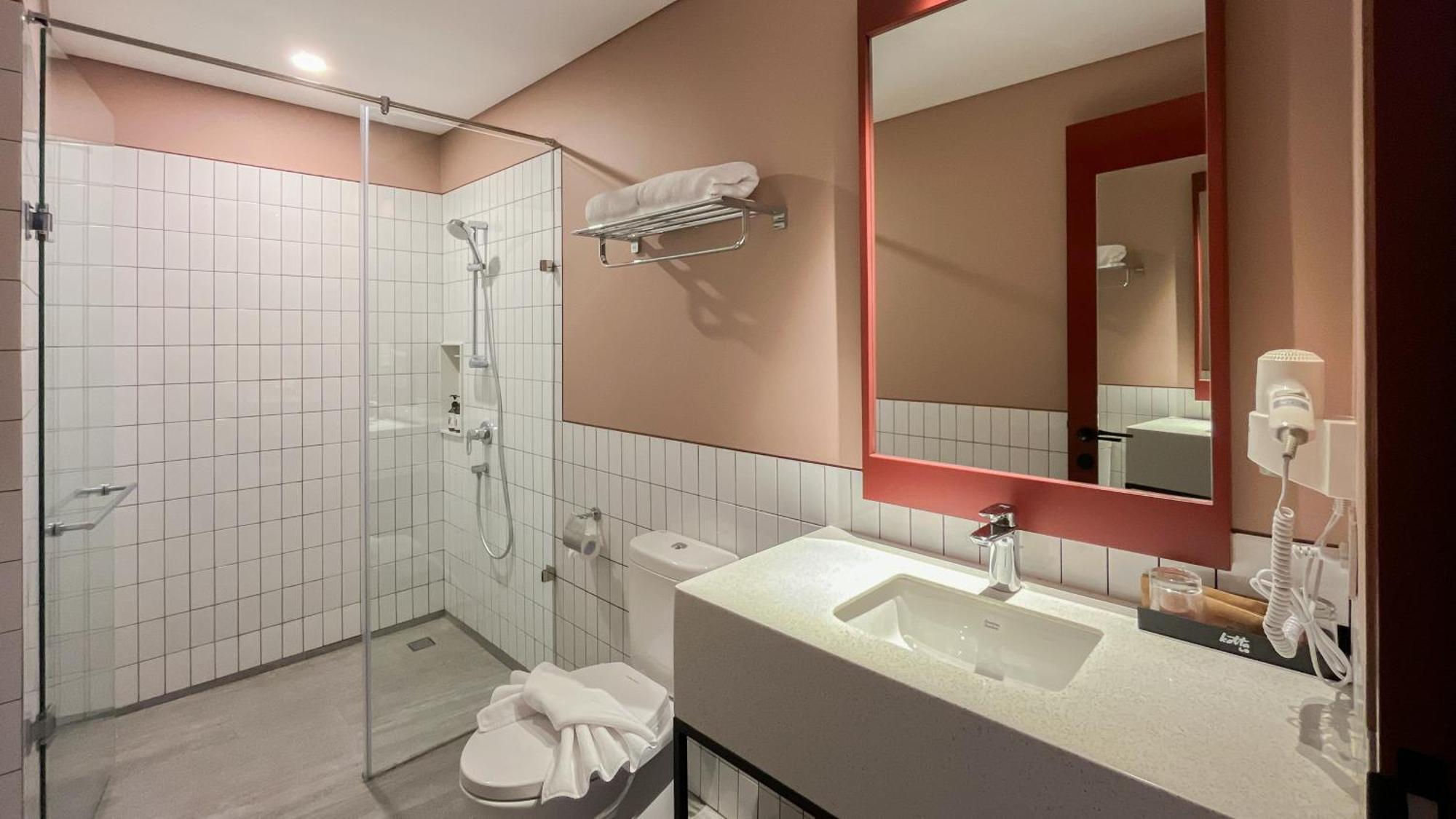 Kotta Go Hotel Tegal Esterno foto